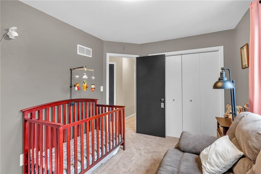 511 Lancaster Court — photo 38