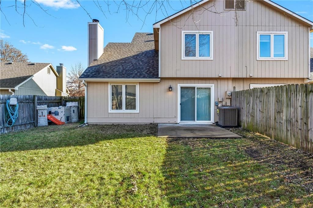 511 Lancaster Court — photo 42