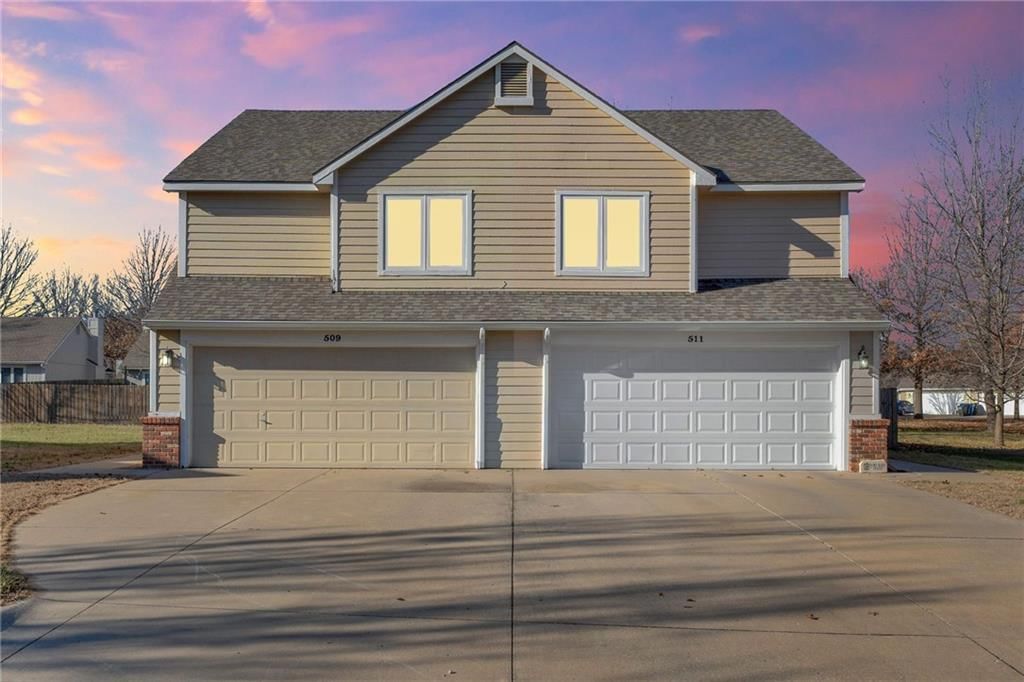 511 Lancaster Court — photo 44