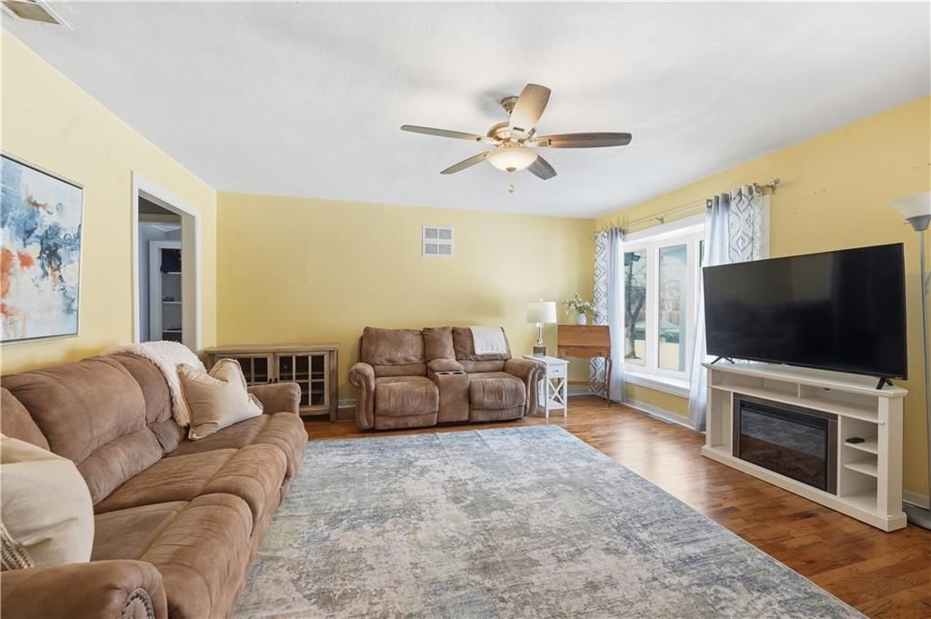 511 E Sheridan Street — photo 6