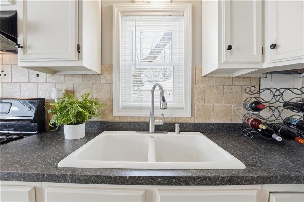511 E Sheridan Street — photo 11