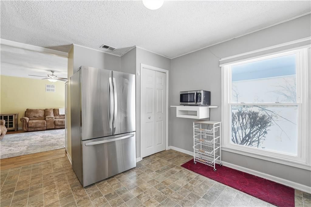 511 E Sheridan Street — photo 12