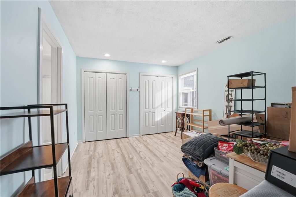 511 E Sheridan Street — photo 15