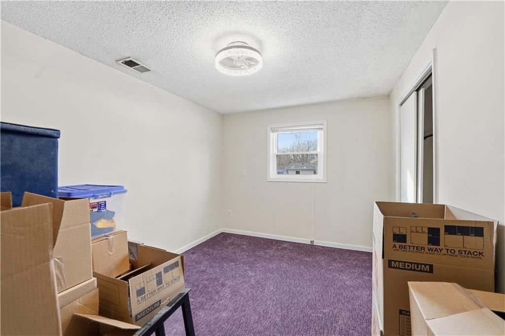 511 E Sheridan Street — photo 17