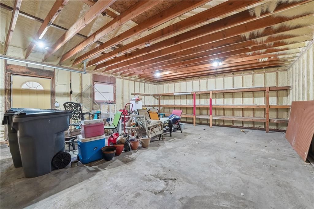 511 E Sheridan Street — photo 28