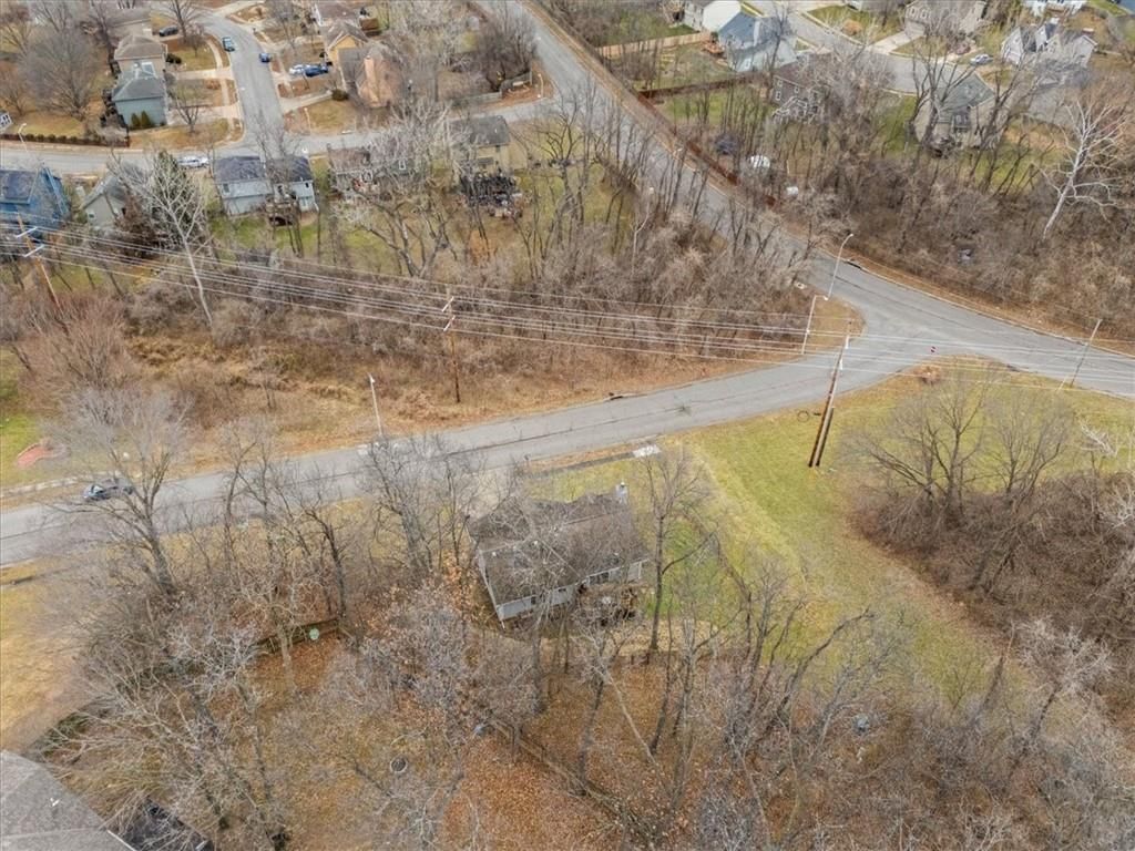7111 N Jarboe Street — photo 35