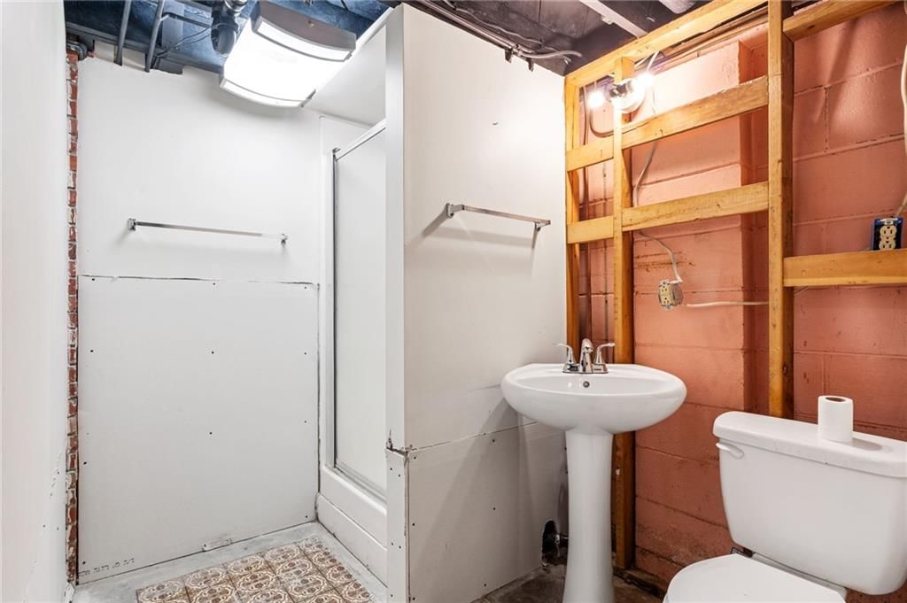 2511 Kent Street — photo 17