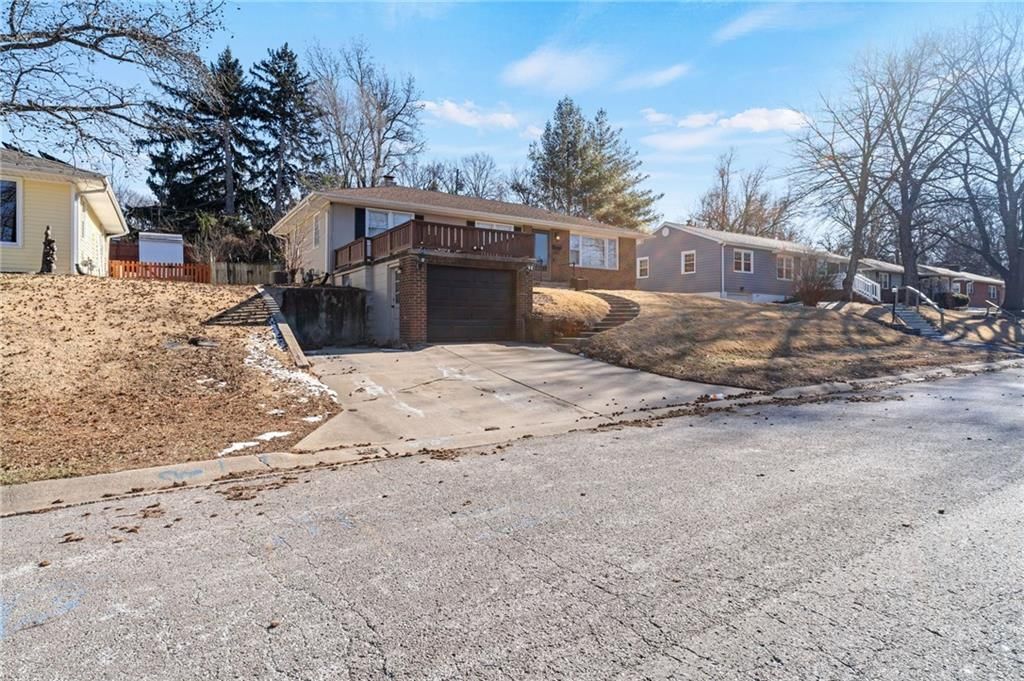 2511 Kent Street — photo 27