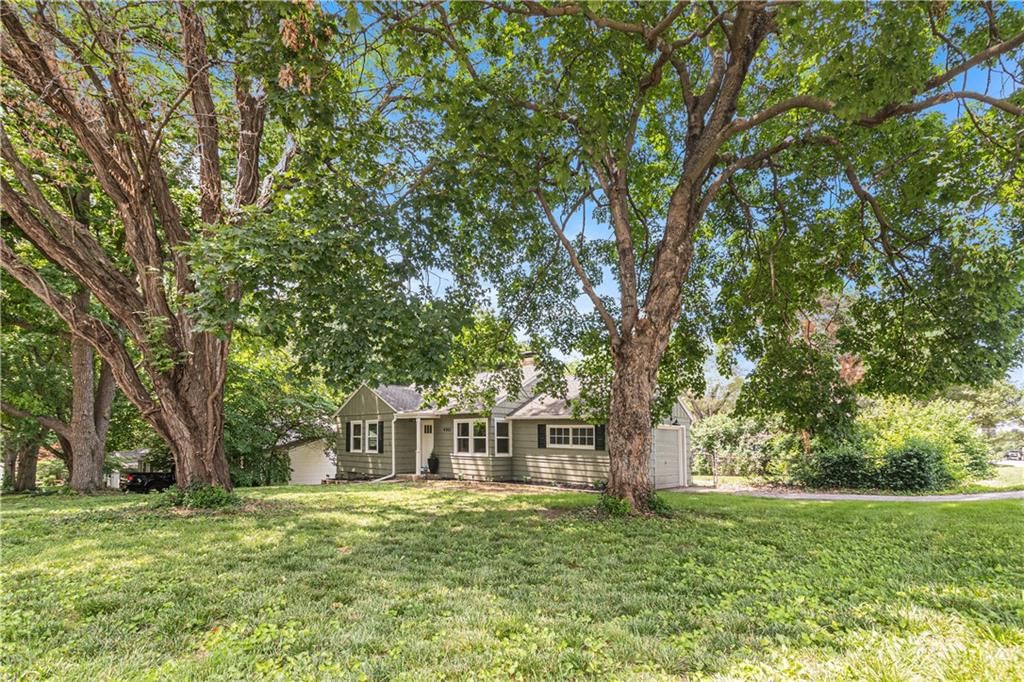 4302 W 77th Terrace — photo 12