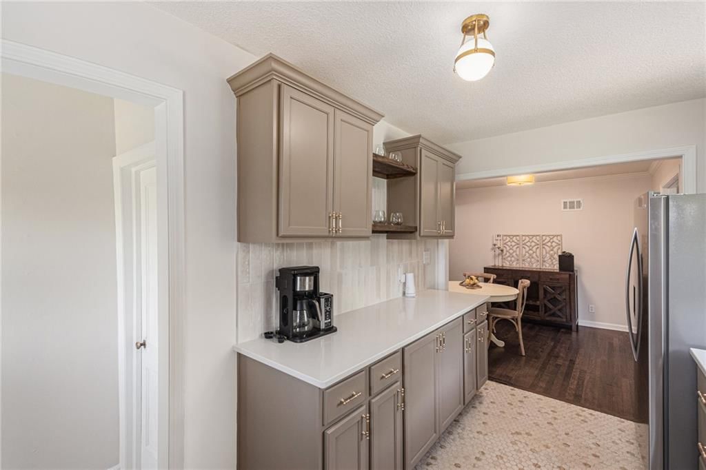 4302 W 77th Terrace — photo 22