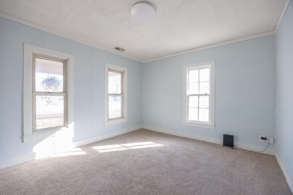 224 S Lowman Street — photo 5