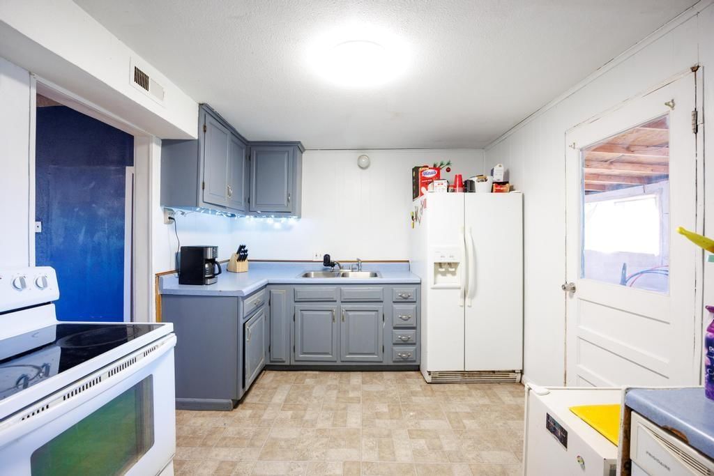 224 S Lowman Street — photo 8