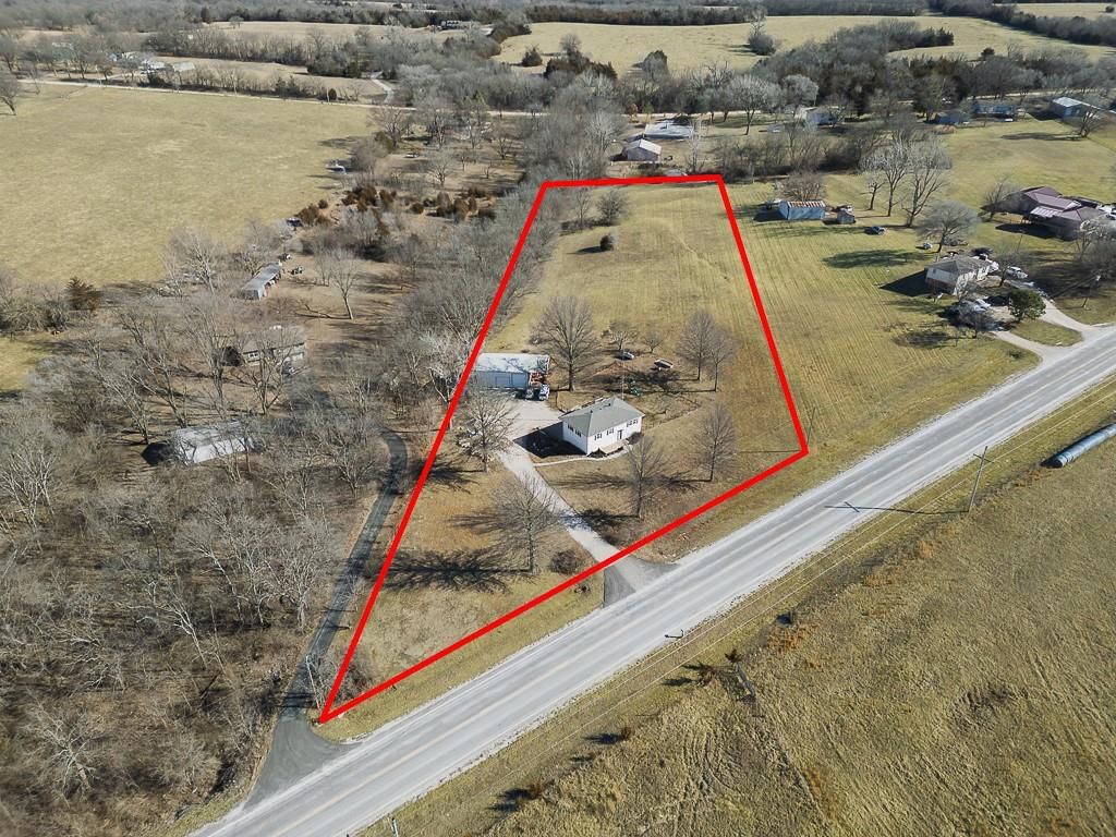 20940 Mclouth Road — photo 3