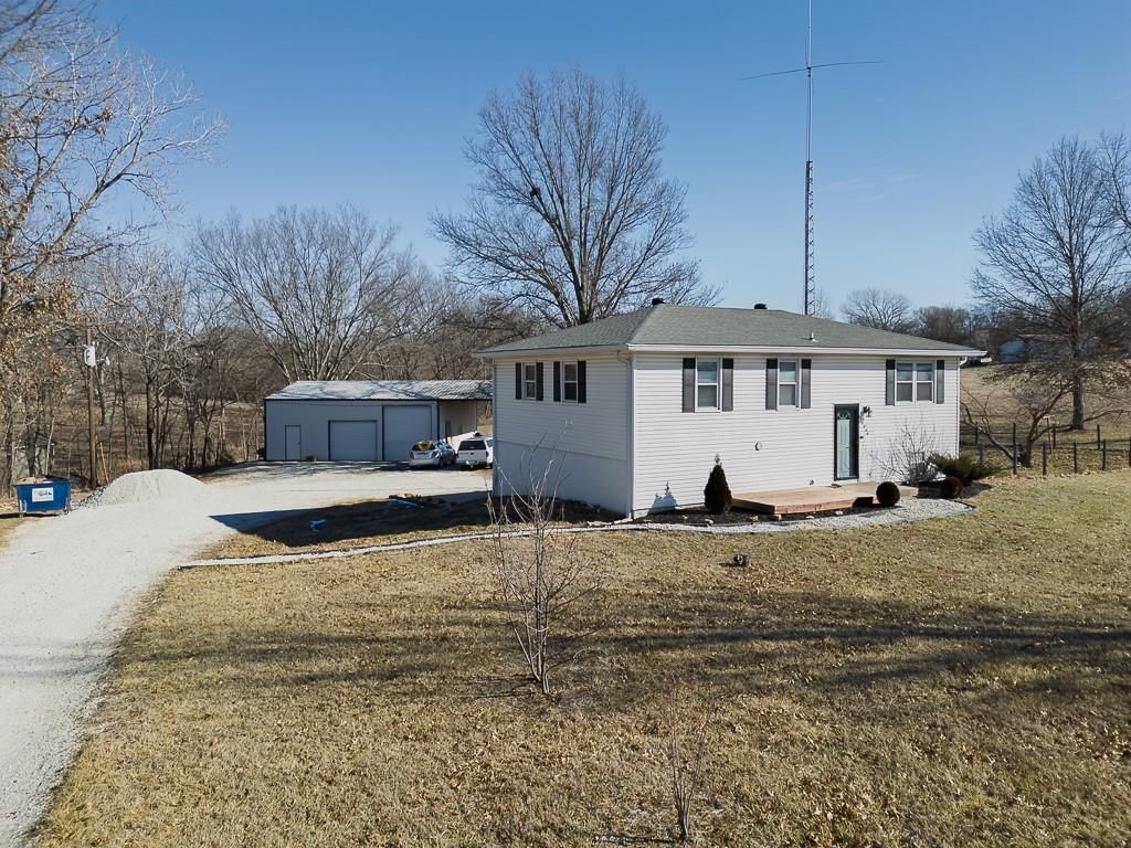 20940 Mclouth Road — photo 31