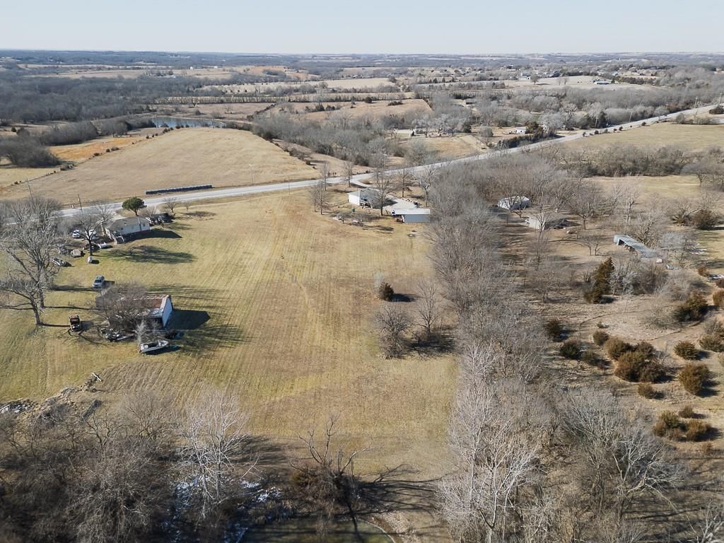 20940 Mclouth Road — photo 40