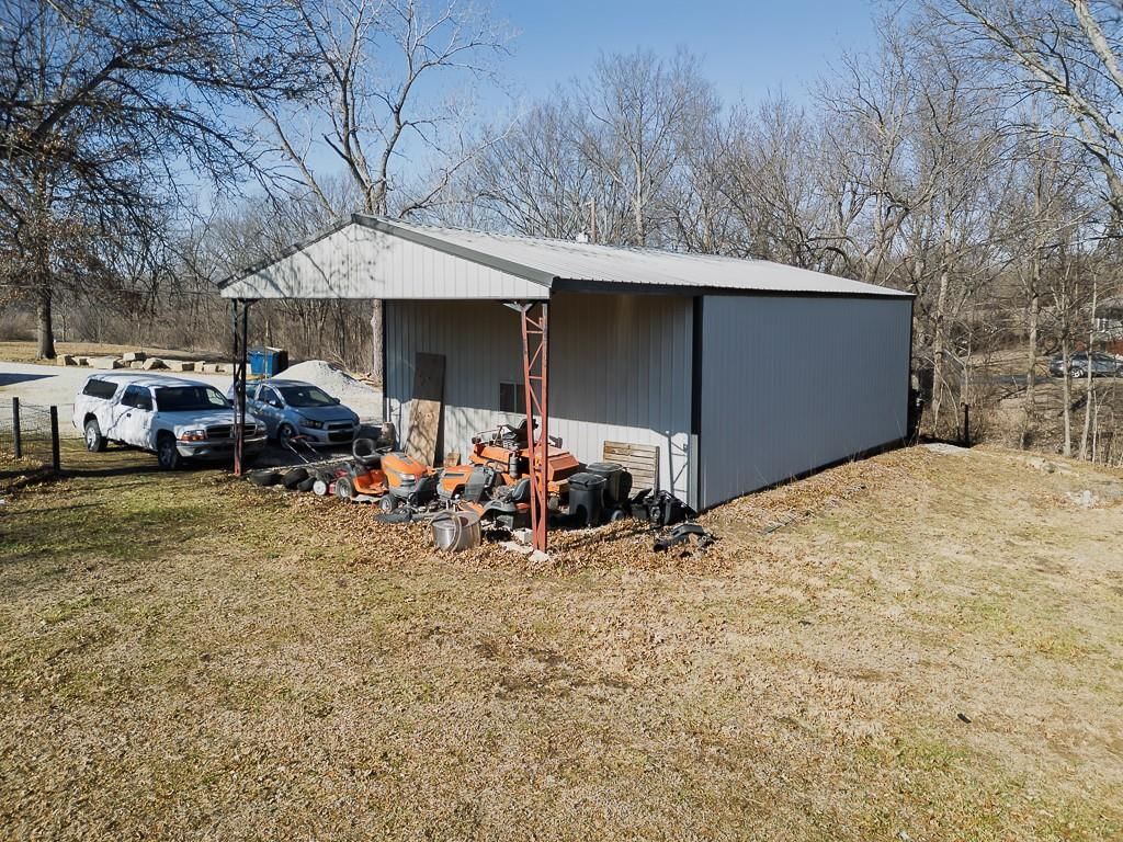 20940 Mclouth Road — photo 43