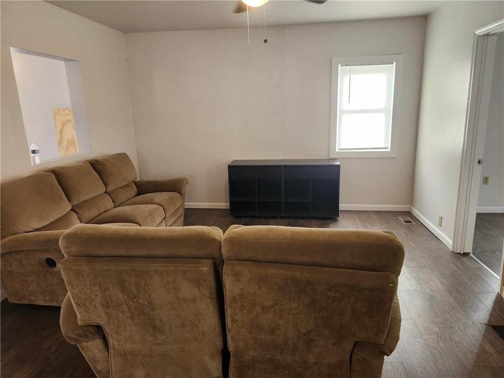 617 S Coleman Street — photo 5
