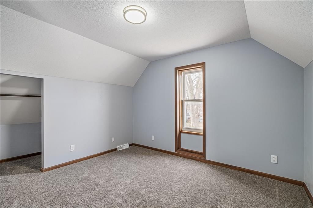 8215 NE Schell Road — photo 28