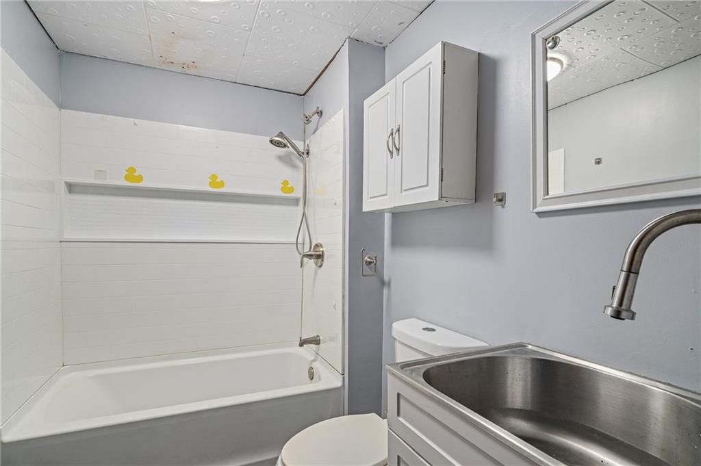 8215 NE Schell Road — photo 34