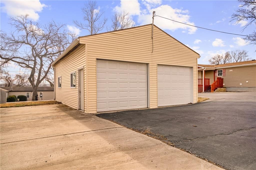 8215 NE Schell Road — photo 38
