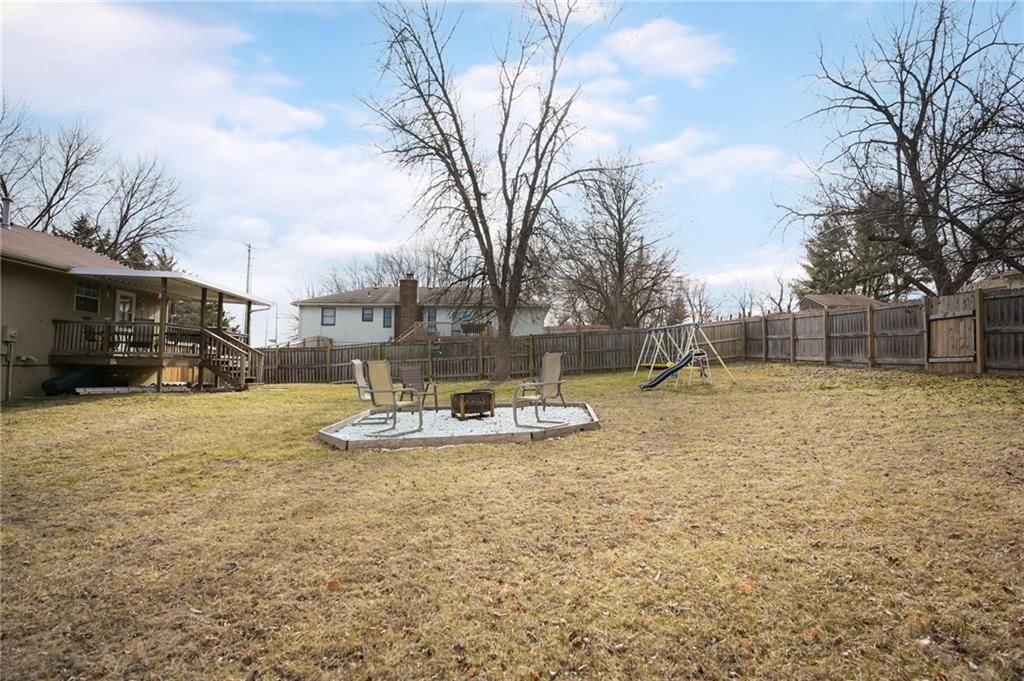 10636 N Oak Trafficway — photo 8