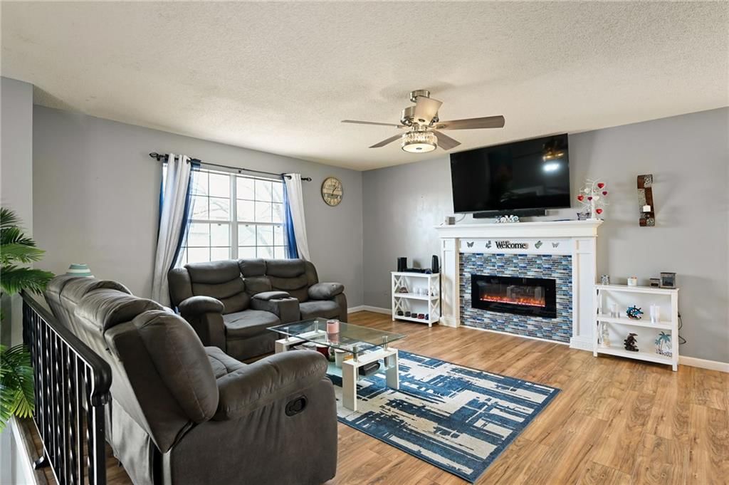 10636 N Oak Trafficway — photo 9