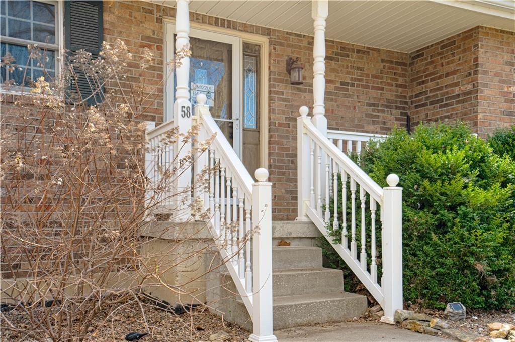 58 Lakeview Drive — photo 2