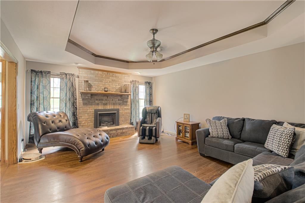 58 Lakeview Drive — photo 3