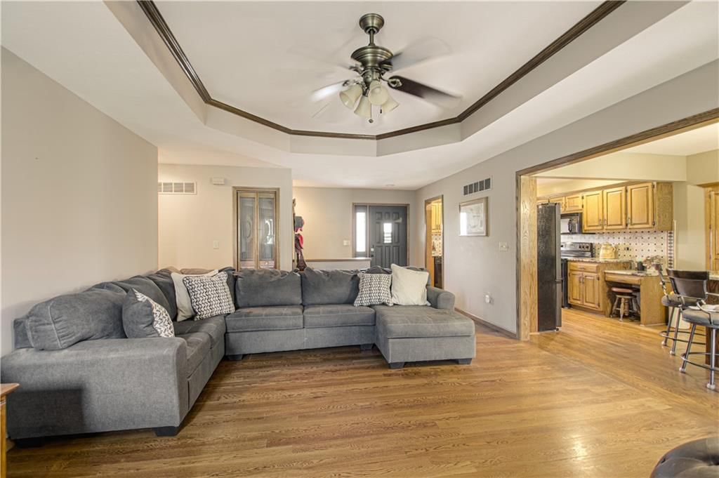 58 Lakeview Drive — photo 5