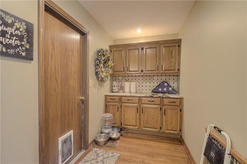 58 Lakeview Drive — photo 11