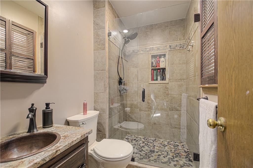58 Lakeview Drive — photo 17