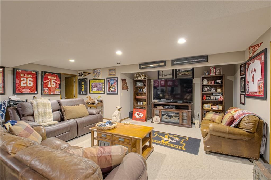 58 Lakeview Drive — photo 24