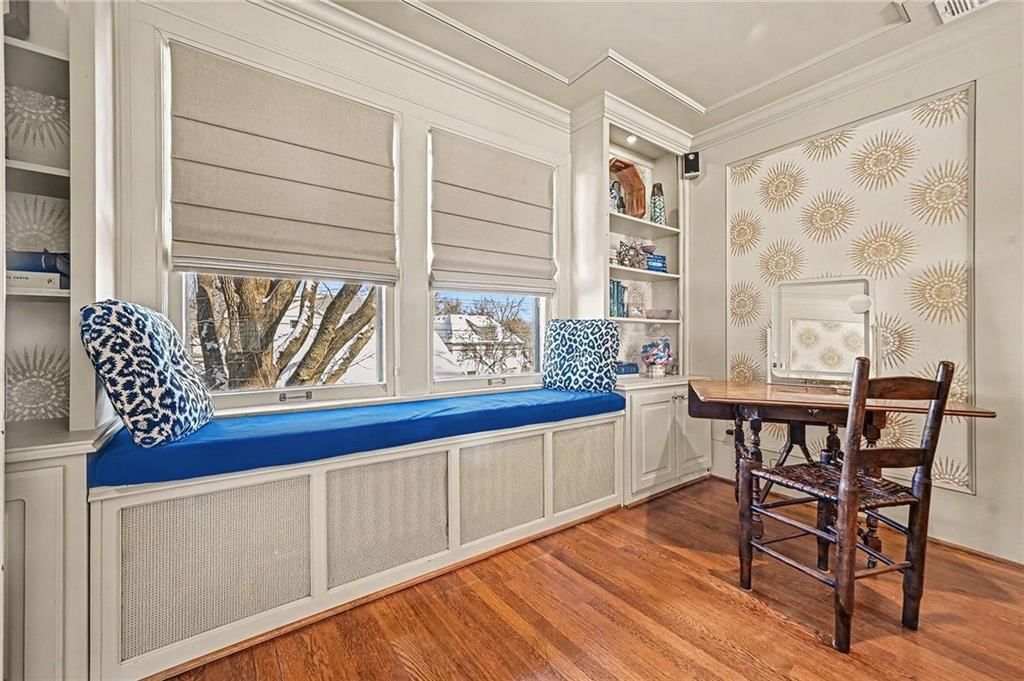 624 W 70th Terrace — photo 26