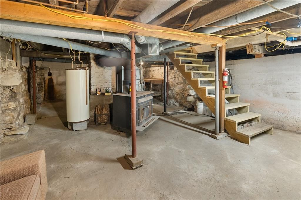 22053 T Highway — photo 35