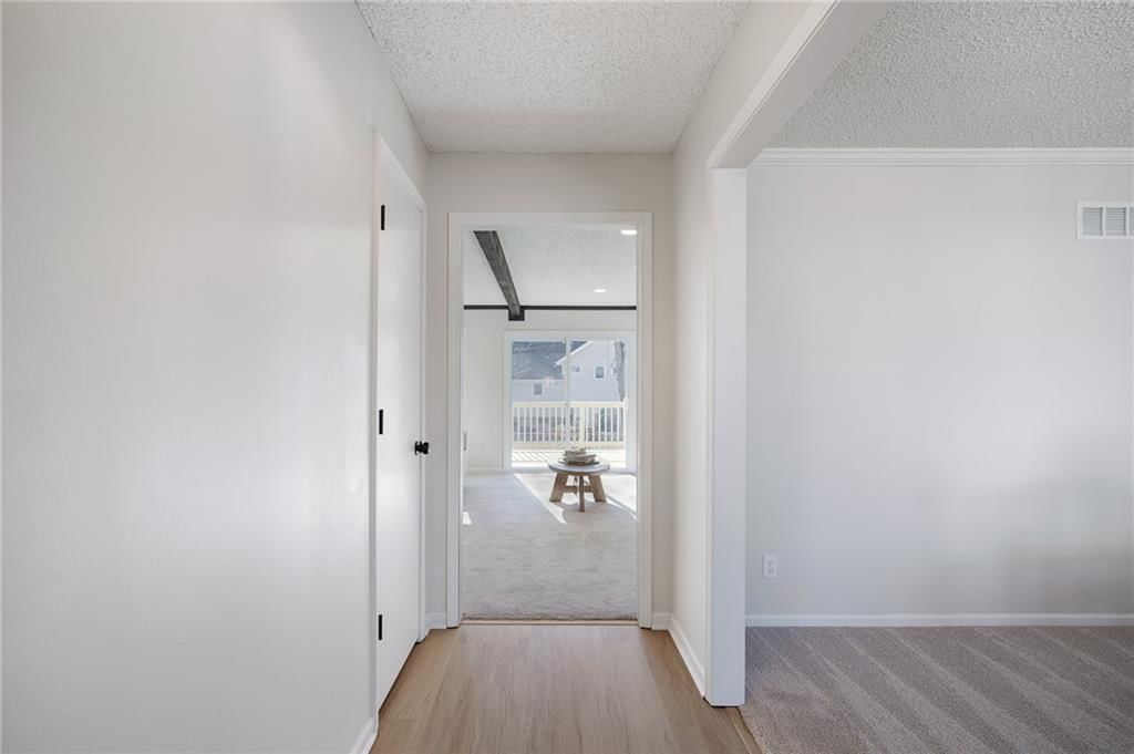 1001 E Piatt Lane — photo 5