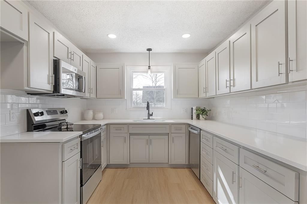 1001 E Piatt Lane — photo 14
