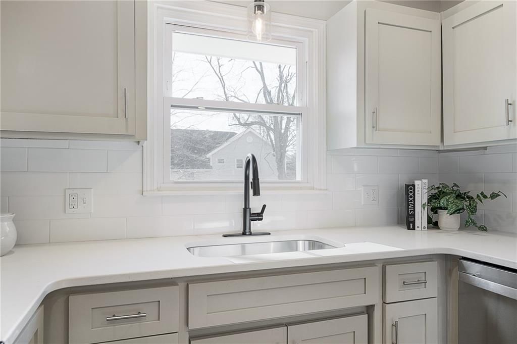 1001 E Piatt Lane — photo 16