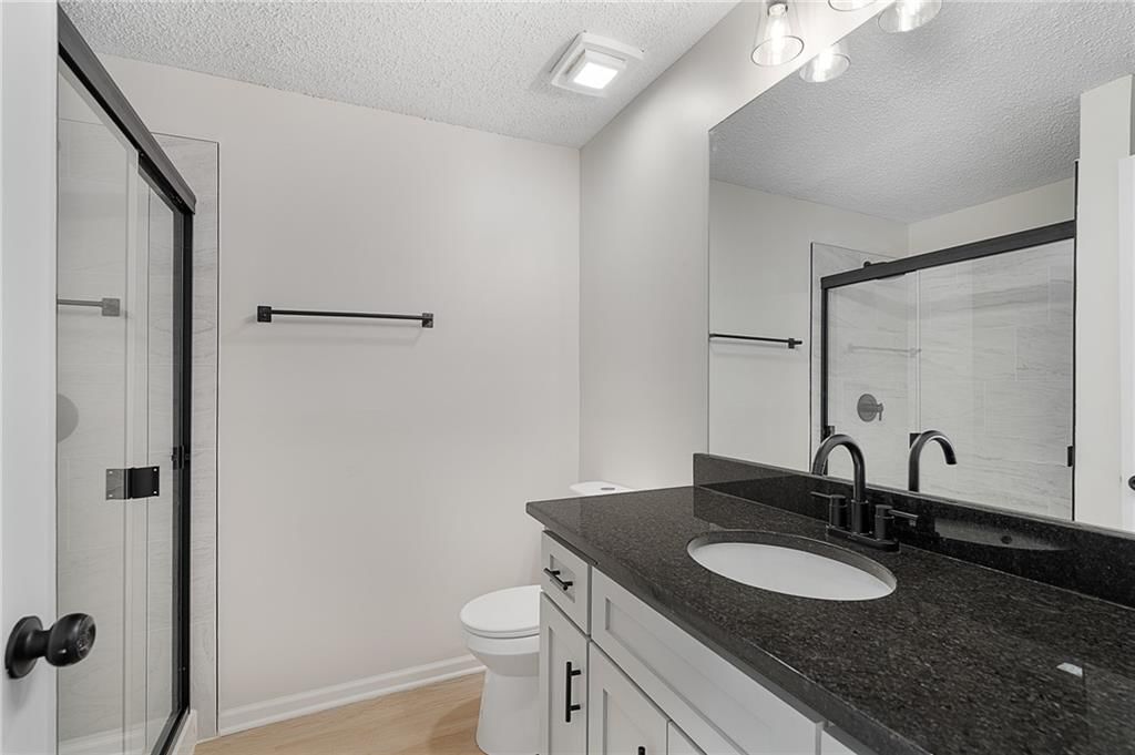 1001 E Piatt Lane — photo 36
