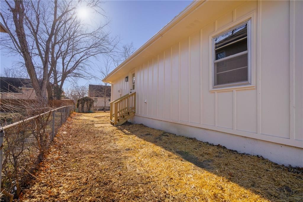 1001 E Piatt Lane — photo 40