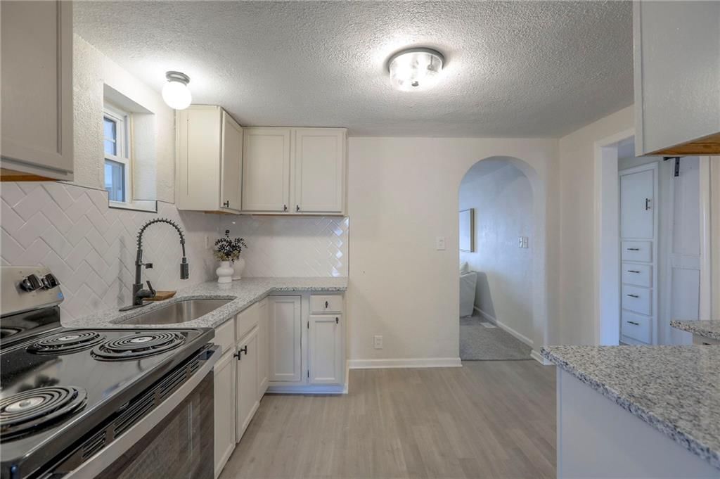 4525 Cleveland Avenue — photo 9