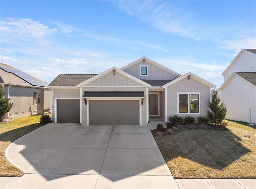 1521 SW Arbormill Terrace, Lee's Summit, MO