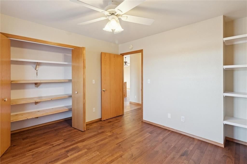 220 Overlook Drive — photo 14