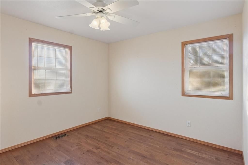 220 Overlook Drive — photo 16