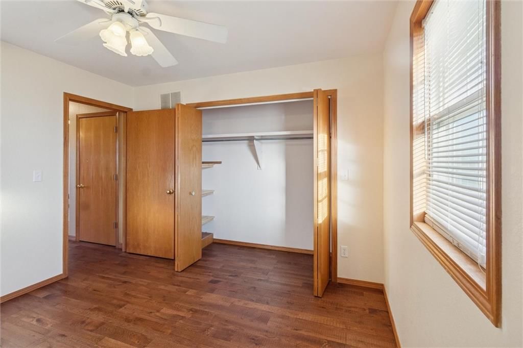 220 Overlook Drive — photo 17