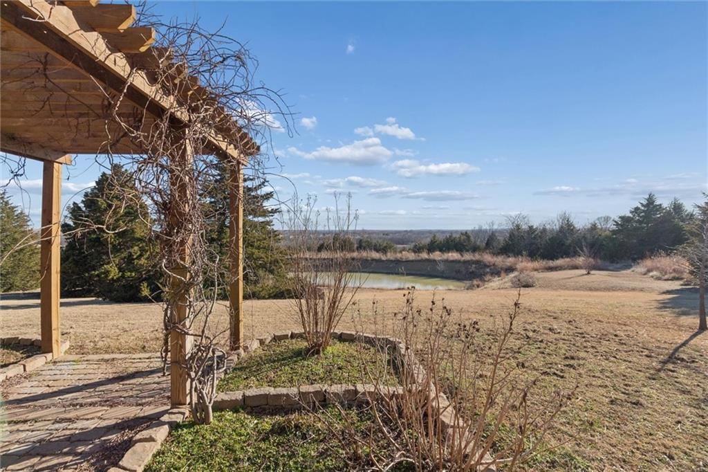 220 Overlook Drive — photo 31