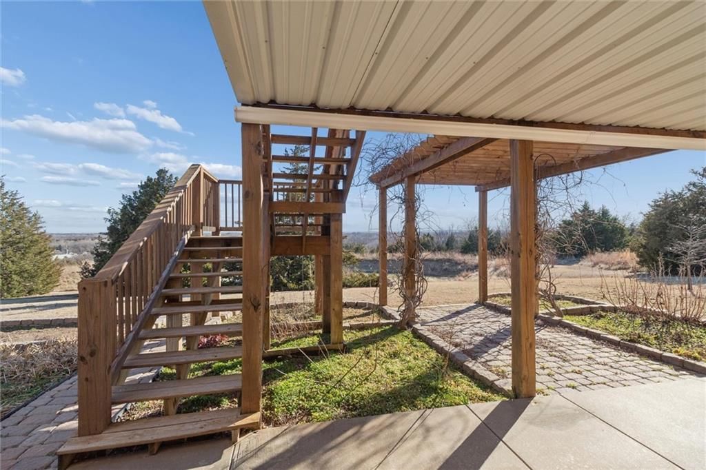 220 Overlook Drive — photo 33