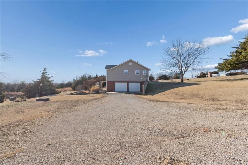 220 Overlook Drive — photo 34