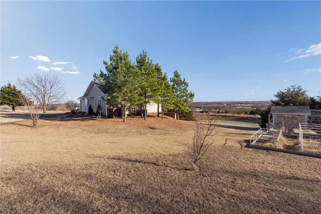 220 Overlook Drive — photo 36