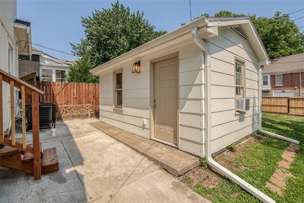 3534 Saint John Avenue — photo 27