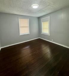 504 Denver Avenue — photo 4